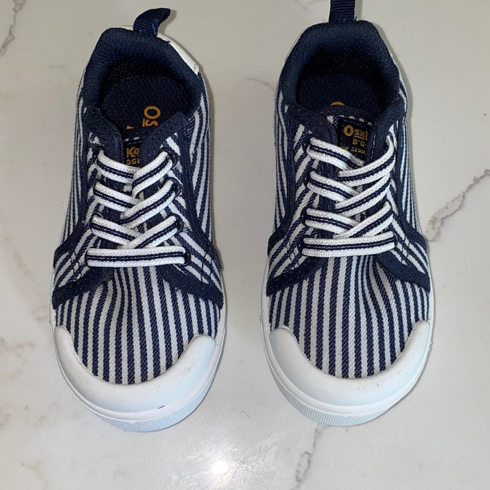 Size 8 toddler shoe